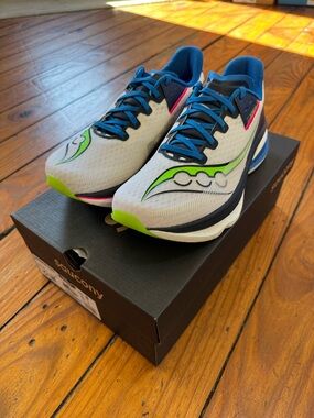 Saucony Endorphin Azura